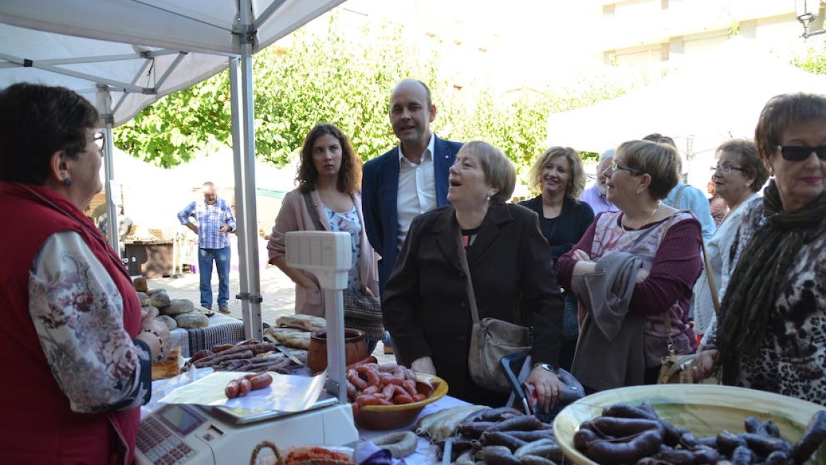 Imatge de la inauguració del mercat aquest dissabte.