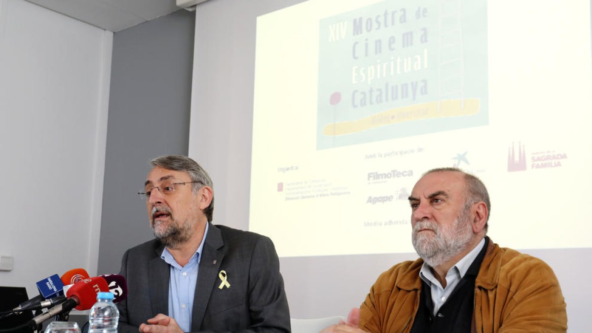 Vendrell i Capell, ahir durant la presentació de la Mostra de Cinema Espiritual.