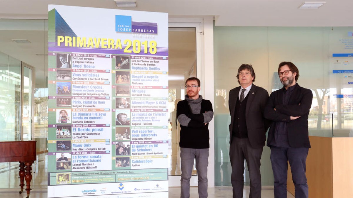 Xavier Pastrana, Josep M. Pujals i Josep F. Solórzano, van presentar la programació a l'Auditori Josep Carreras.