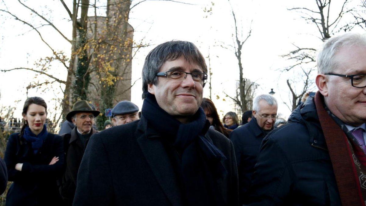 El president Carles Puigdemont, durant una visita a Bruges, Bèlgica, el 25 de novembre.