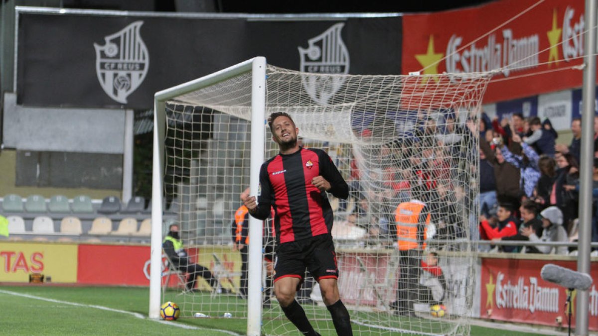 Edgar Hernández disfruta de la máxima confianza de López Garai, y quiere devolvérselo con goles sobre el verde.