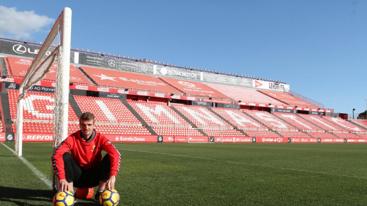 Manu Barreiro anotó dos de las tres dianas que le dieron la victoria al Nàstic este sábado en el Estadio de Vallecas contra el Rayo Vallecano (2-3).