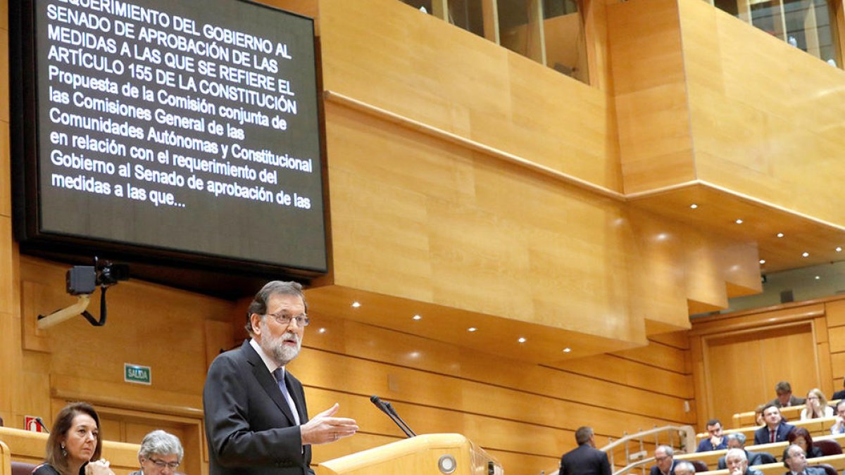 El presidente del Gobierno español, Mariano Rajoy, en el Senado.