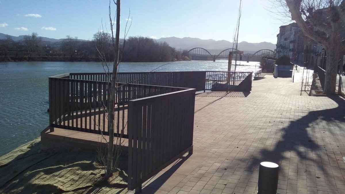 Imatge de la nova façana fluvial de Móra d'Ebre.