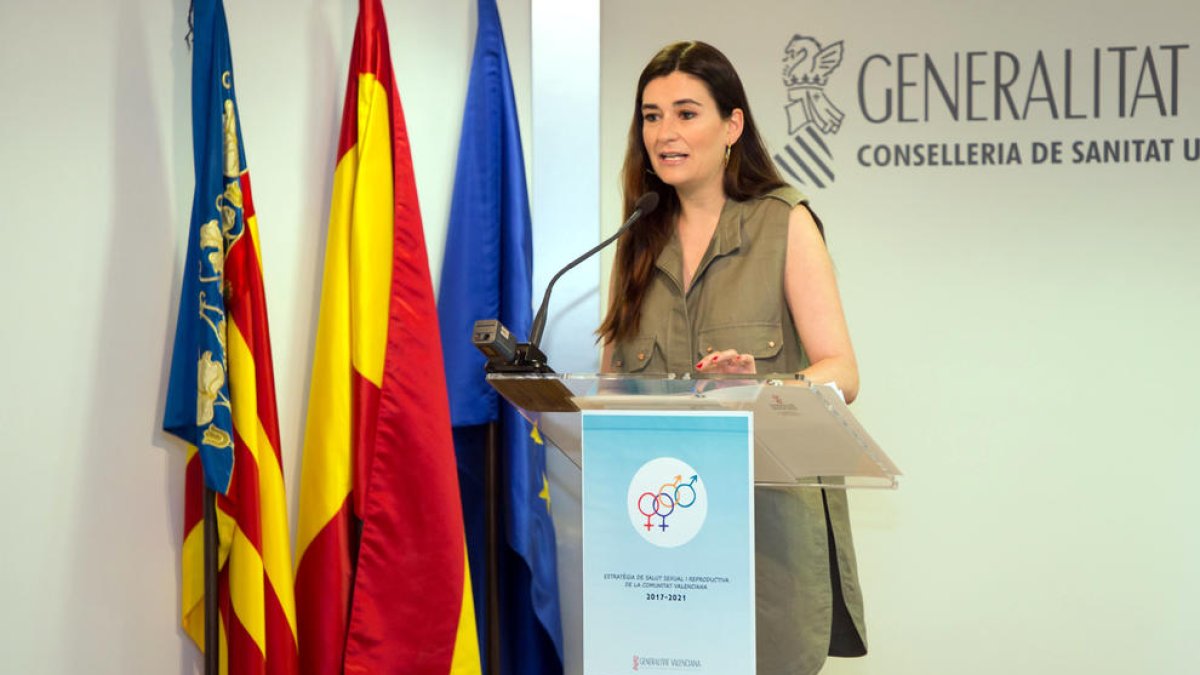 Carmen Montón serà la ministra de Sanitat, Consum i Benestar Social.