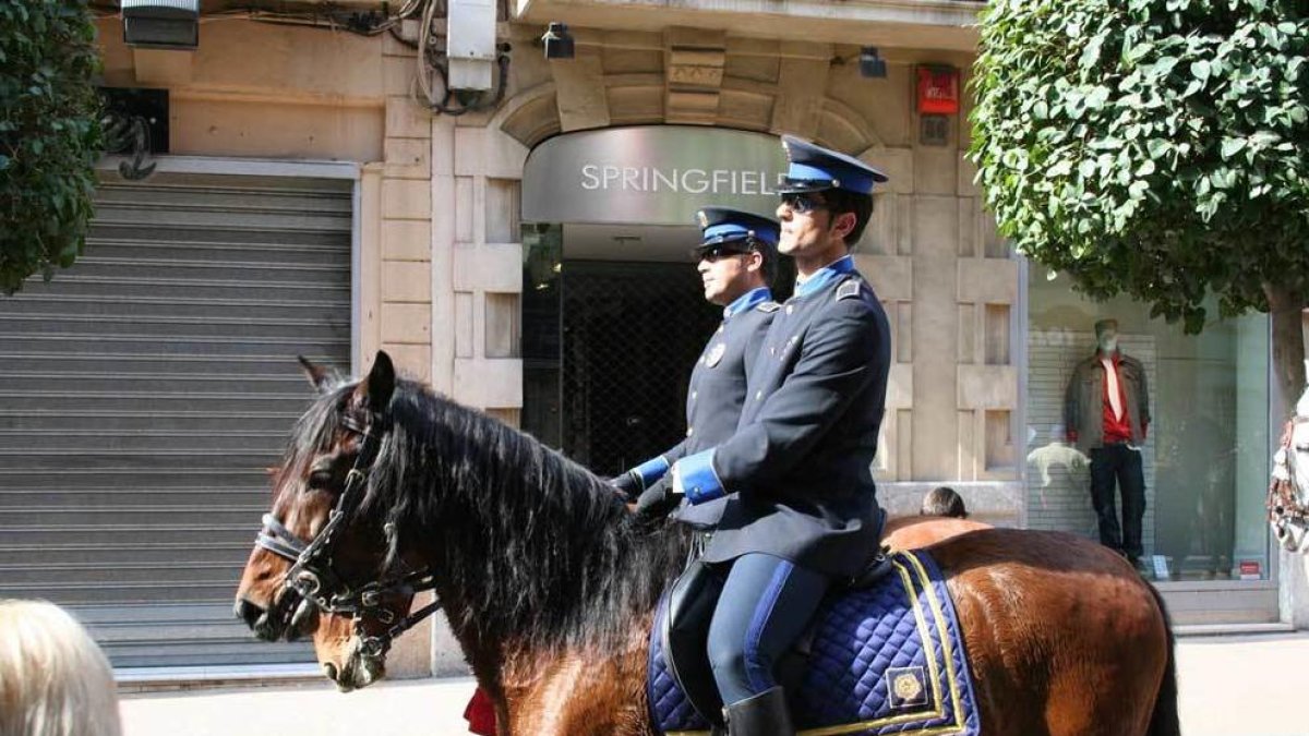 Imatge de la unitat muntada de la Guàrdia Urbana de Reus.