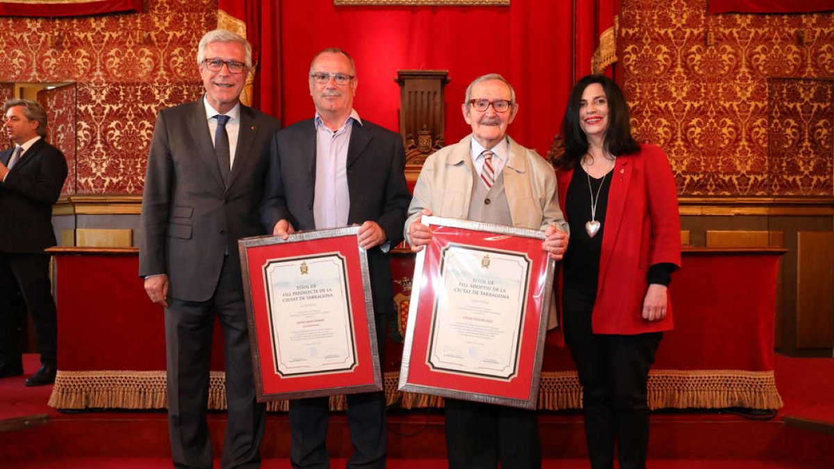 Un moment de l'acte celebrat al Saló de Plens de l'Ajuntament.