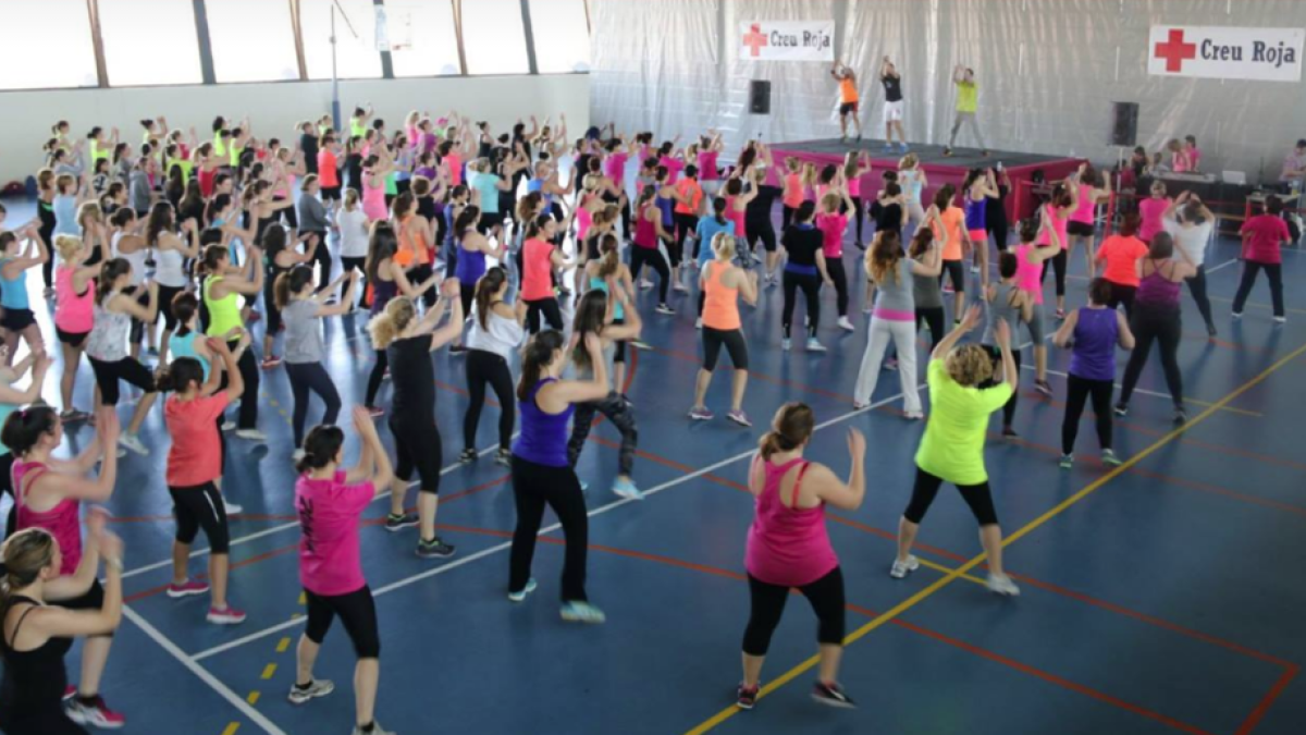 Imatge d'una anterior edició de la matinal solidària de zumba.