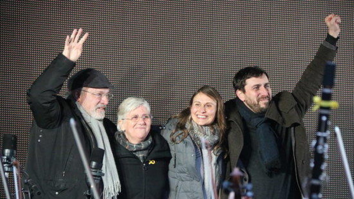 Els consellers Puig, Ponsatí, Serret i Comín han quedat en llibertat sense fiança.