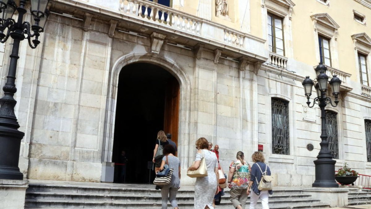 Imatge de la façana de l'Ajuntament de Tarragona.