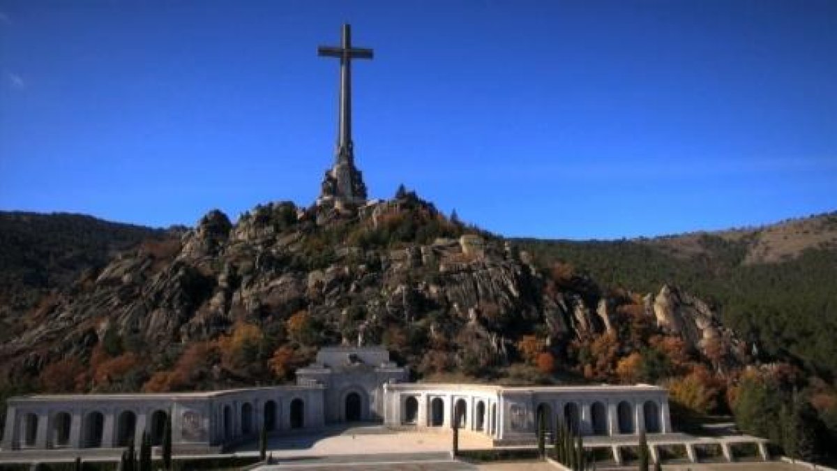 El Valle de los Caídos, en una imagen del documental 'Avi, et trauré d'aquí!', de TVC.