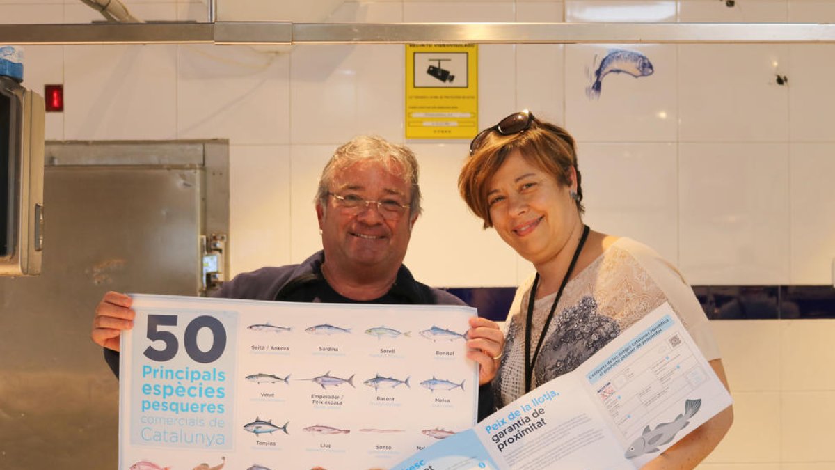 La campaña permitirá mejorar el etiquetado del pescado que se consume en Cambrils.