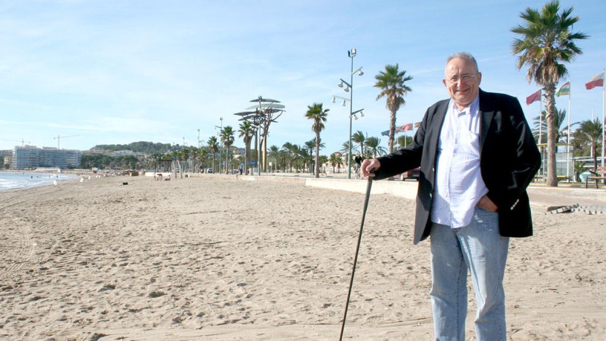 Graset a la platja de la Pineda