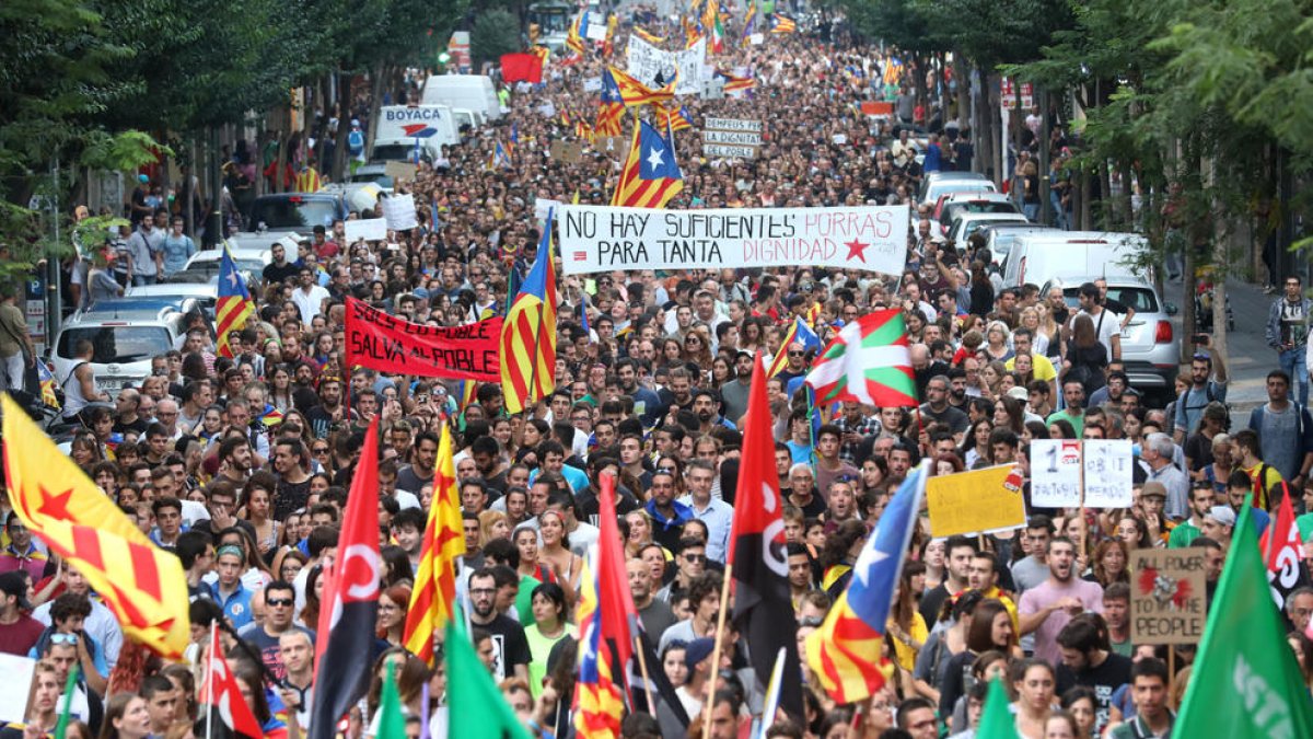 Imatge de la manifestació del 3 d'octubre de 2017, una de les més multitudinàries de la història.