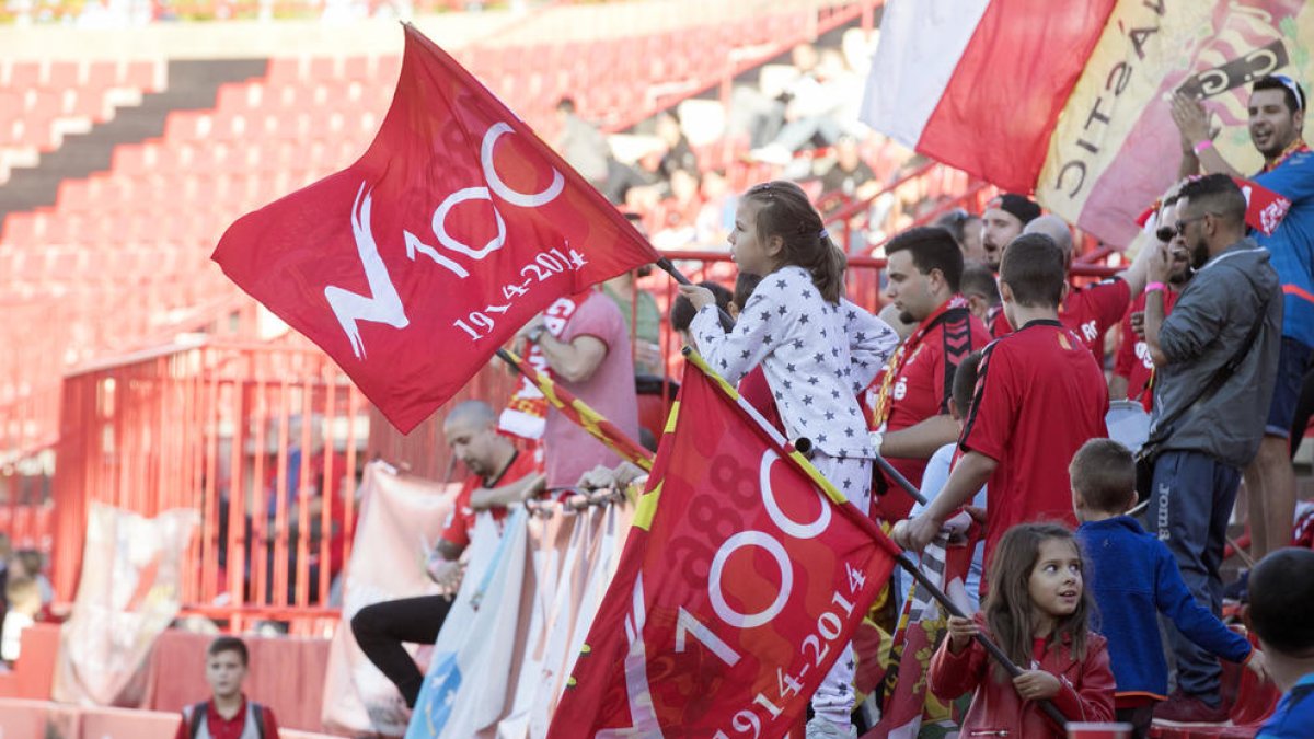 Les aficionades de Nàstic i Reus, les més fidels als seus clubs.