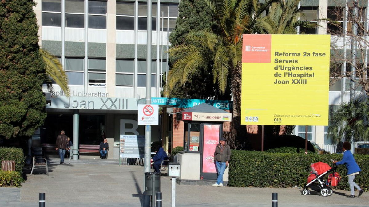 Imatge de la façana de l'Hospital Joan XXIII.