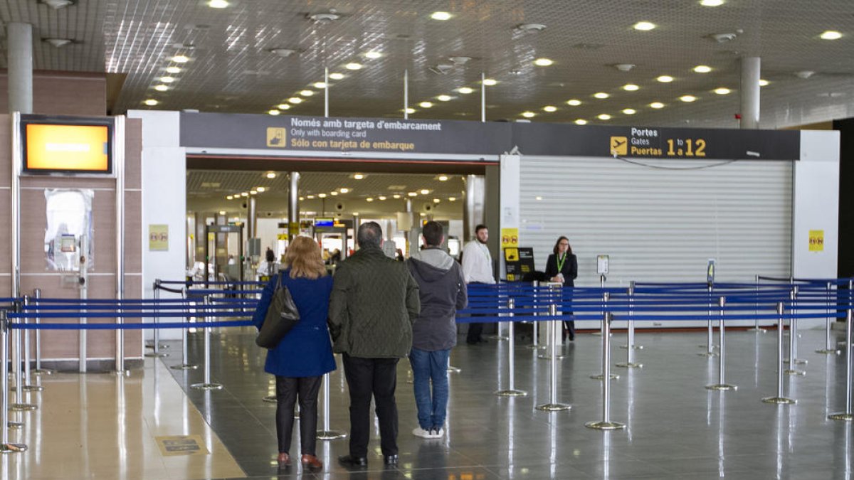 La zona d'embarcament de l'Aeroport de Reus, que aviat travessarà canvis per adaptar-se al Brexit.