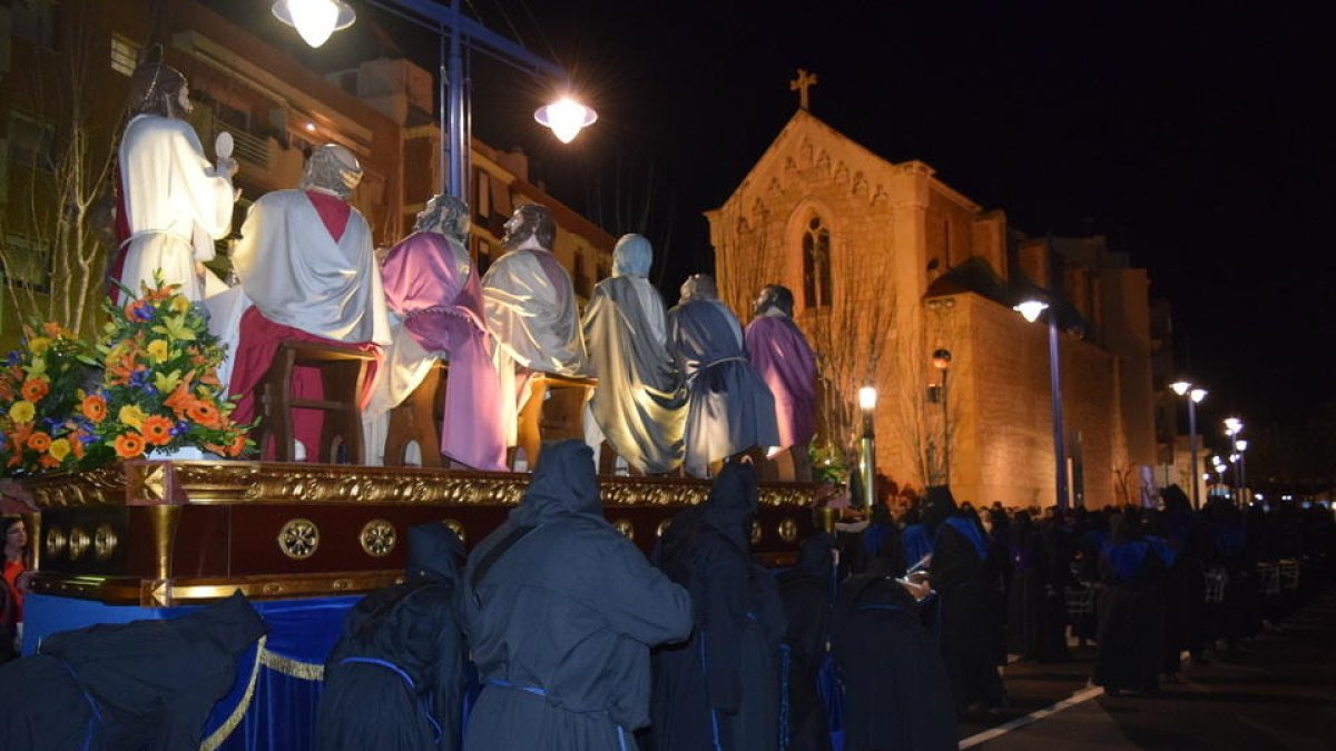 El pas del Sant Sopar ha tancat la processó del Serrallo