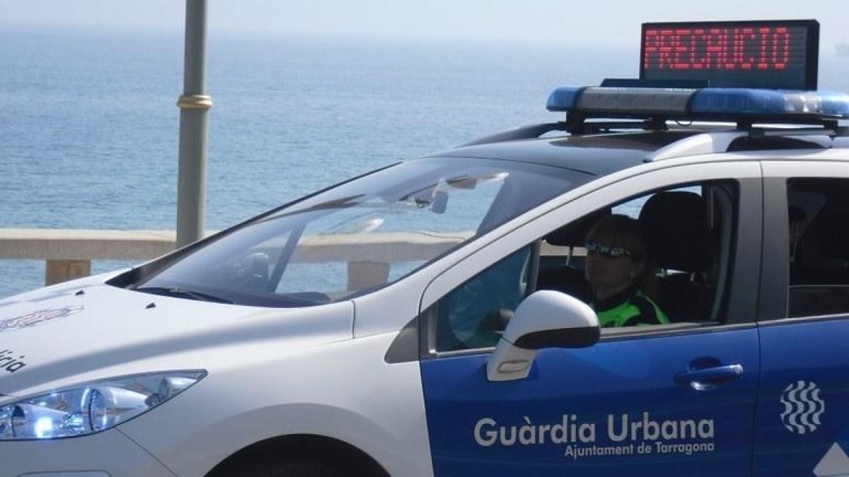 Un vehicle de la Guàrdia Urbana de Tarragona.