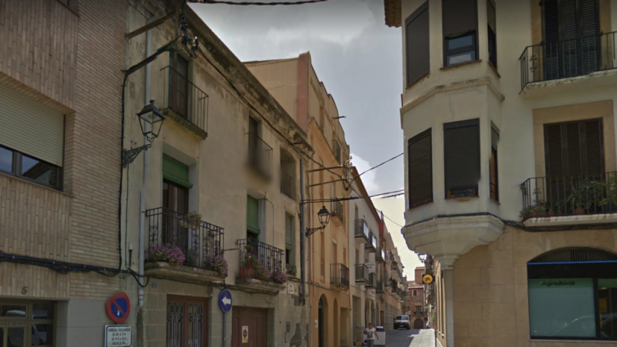 La calle de Sant Bonifaci se ha cortado por un escape de gas.