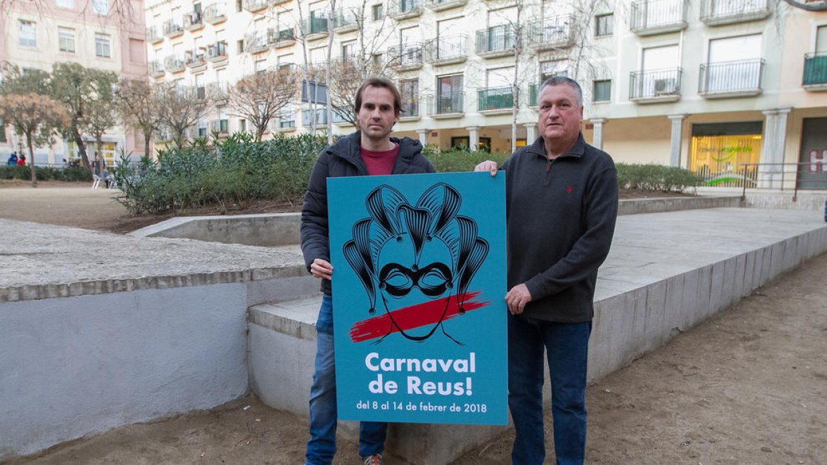 El autor del cartel de 2018, Carles Camí, con Pere Turellols.