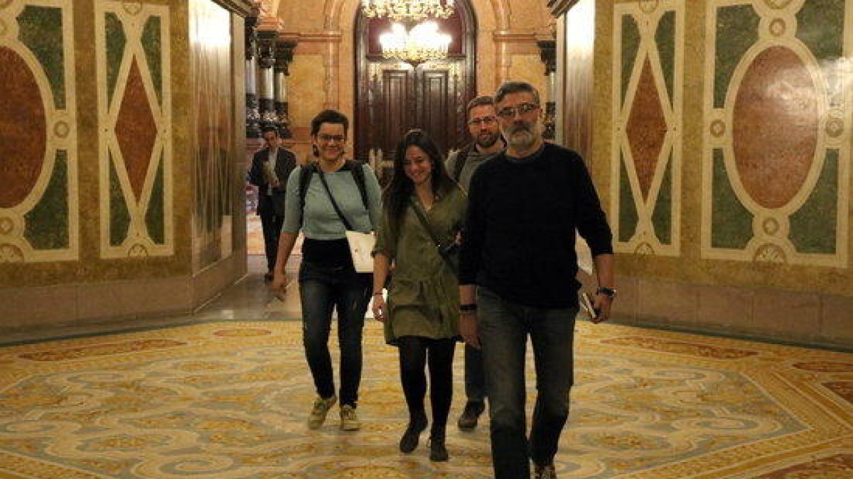 Los cuatro diputados de la CUP en los pasillos del Parlament, el 29 de enero de 2018.