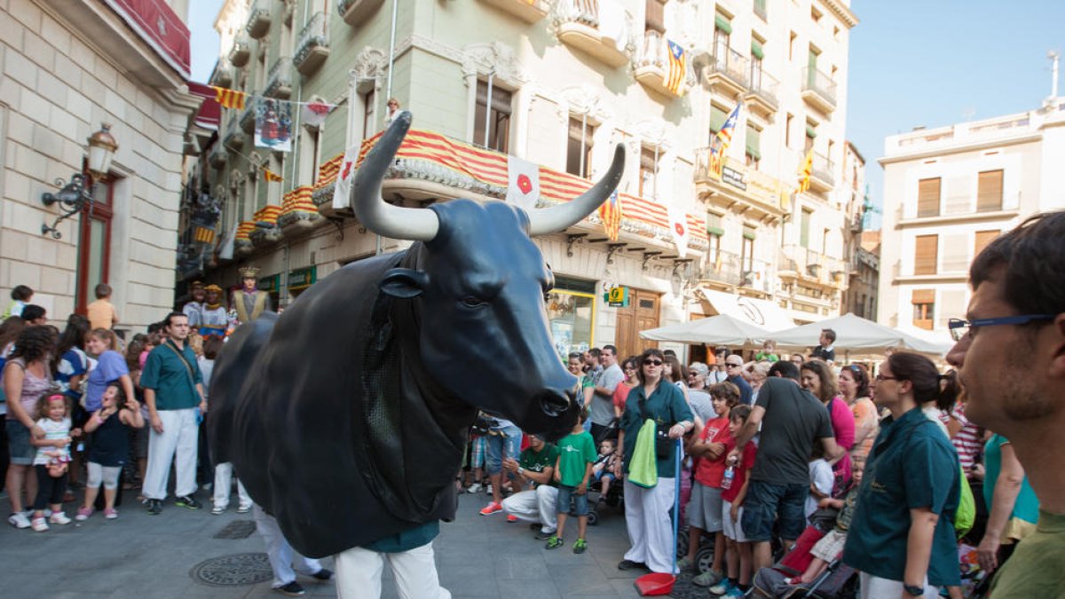 El Bou de Reus, a la plaça del Mercadal, en una imatge d'arxiu.