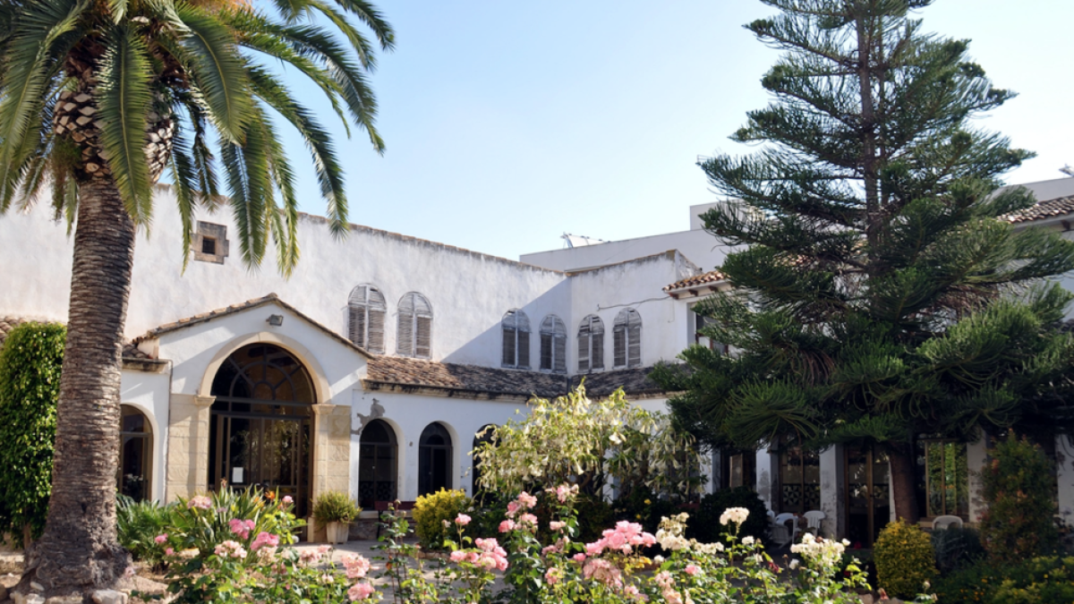 Claustro Fundación Pere Badia.