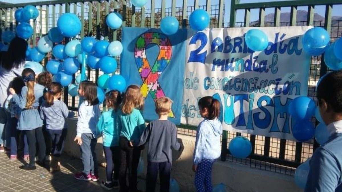Imatge de la celebració del Dia Mundial de l'Autisme.