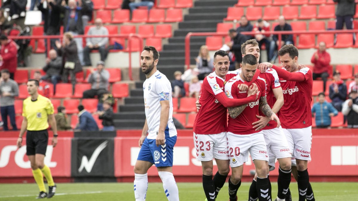 El Nàstic vol celebrar un triomf a Oviedo.