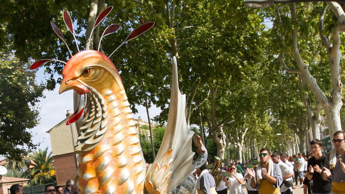 Imatge del Basilisc de Reus a la Baixada al Santuari.