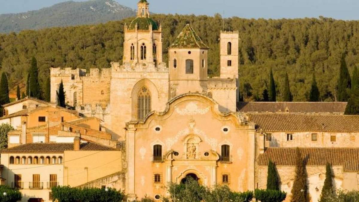 Imagen del exterior del Monasterio de Santes Creus.