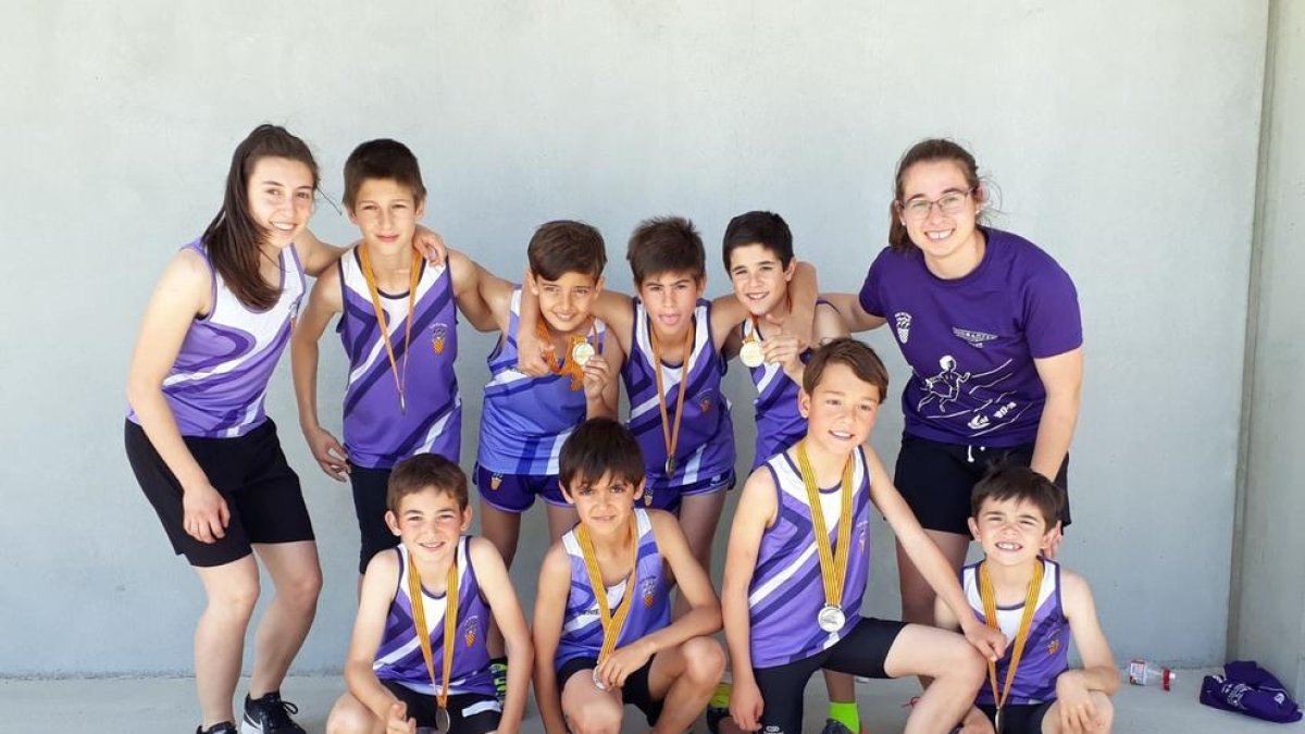 Els atletes guanyadors del Campionat de Catalunya de Relleus de Promoció a Tarragona