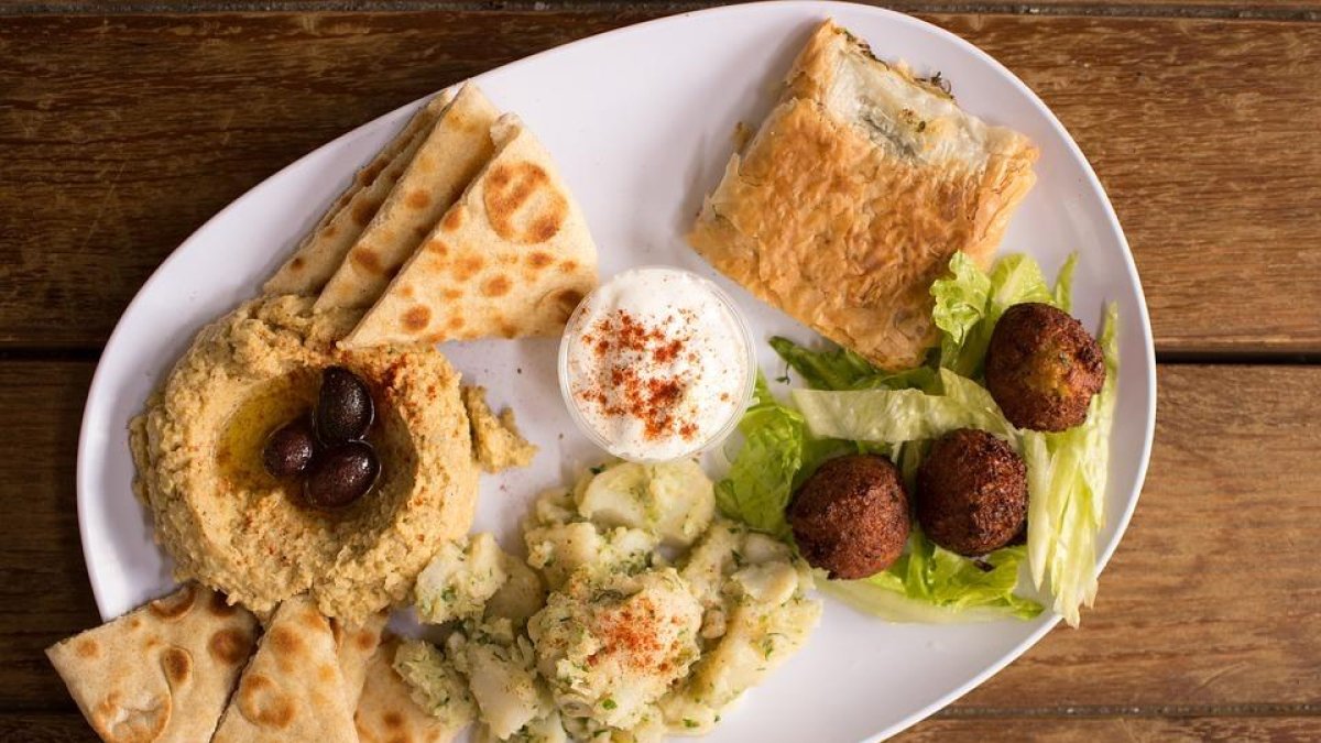 Falafel i hummus: un plat equilibrat amb origen oriental