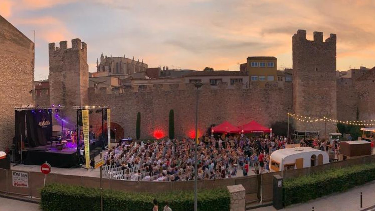 Imagen del público en el festival Essències de Montblanc.