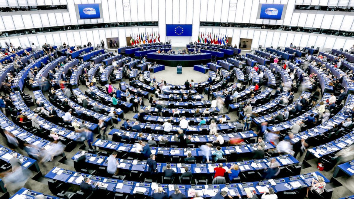 Imagen del hemiciclo del Parlamento Europeo durante una sesión plenaria.