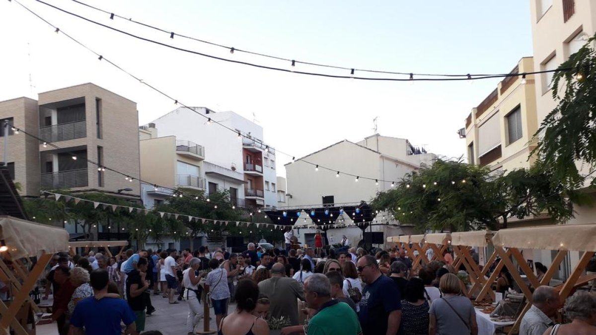 La fira 'Fruits de la Terra' vol promoure els productes locals a tota mena de visitants