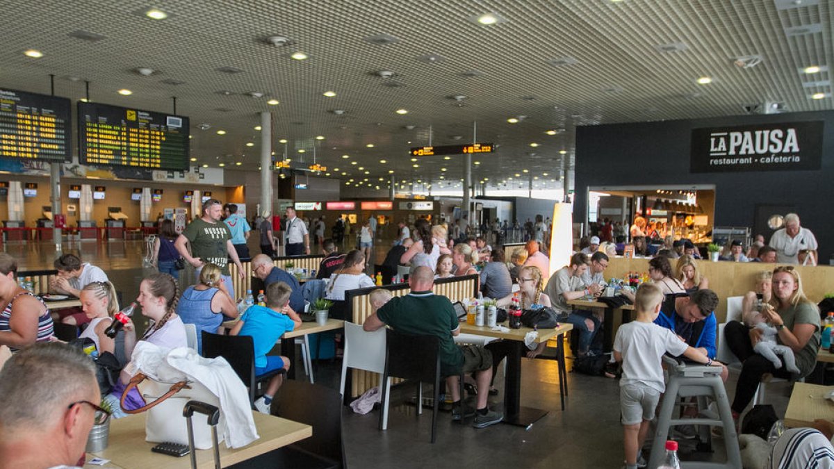 L'interior de l'Aeroport de Reus, l'estiu passat.
