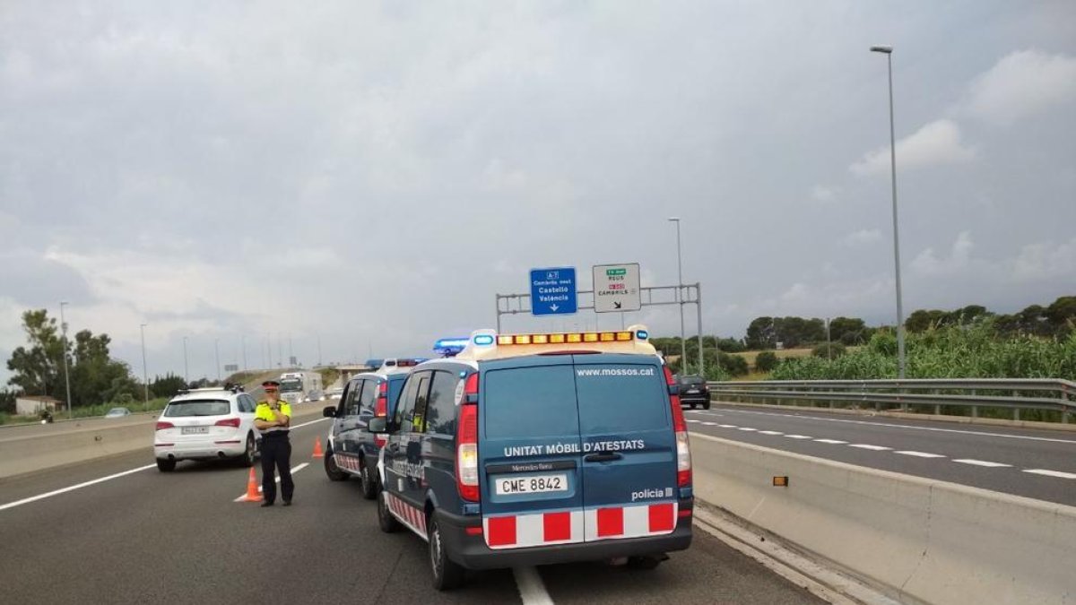 El accidente se ha producido en el punto kilométrico 1.147 de la A-7 en Vila-seca.