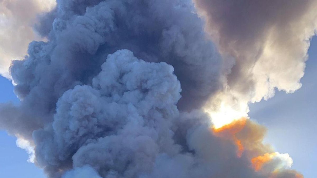Imagen de la erupción del volcán Estrómboli.