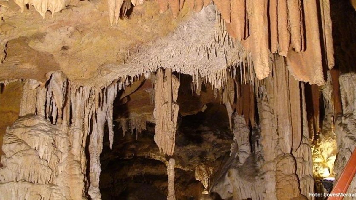 Imagen del interior de la Cueva Maravillas.