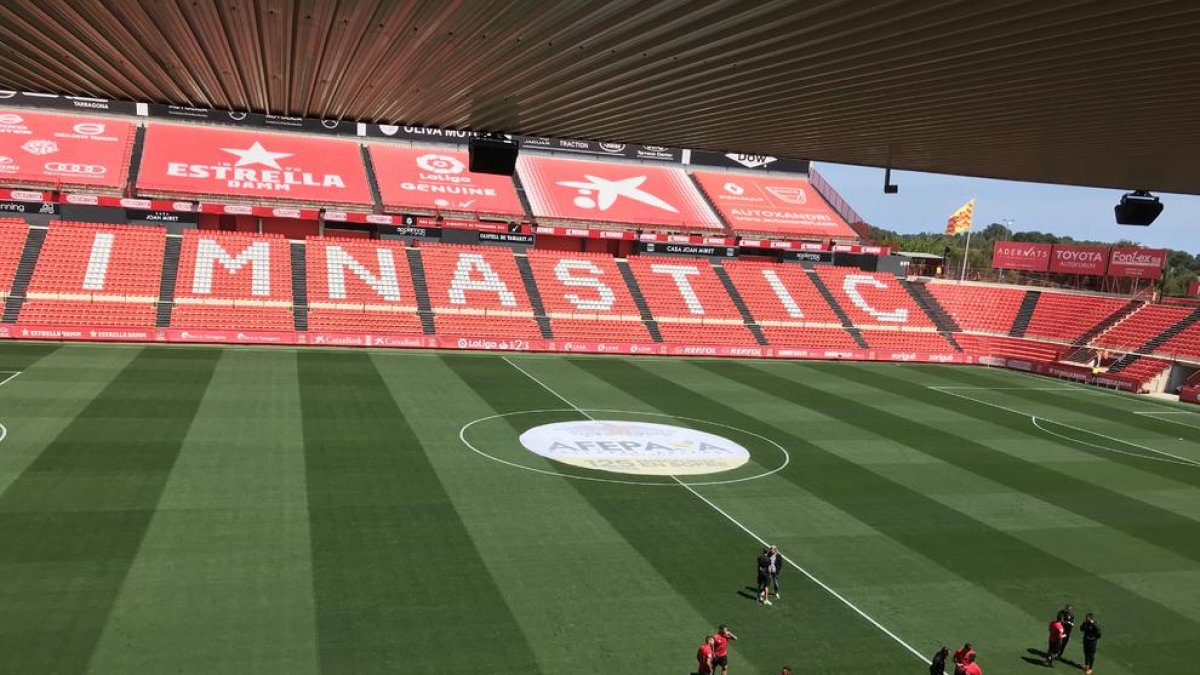 El Nou Estadi, abans del Nàstic-Mallorca