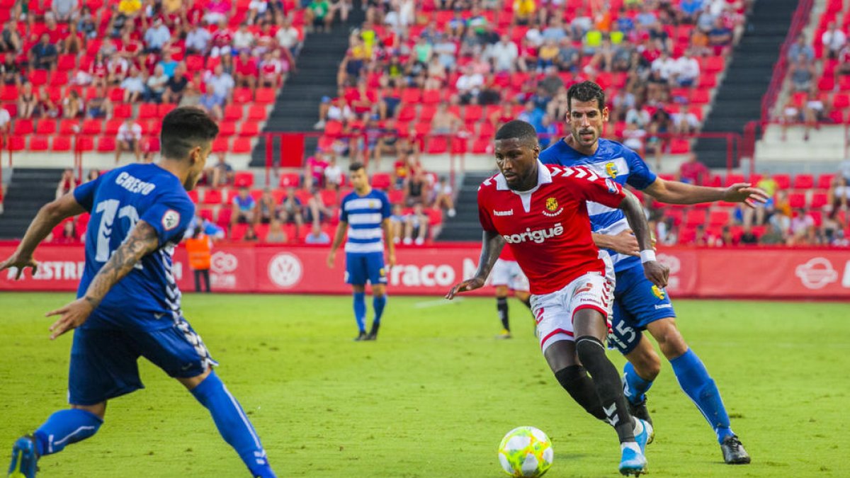 Romain Habran, durante una acción en el Nàstic-Llagostera