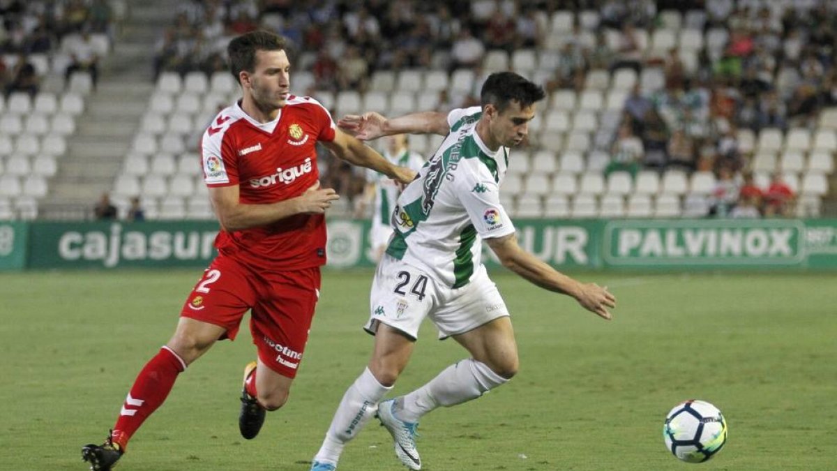 L'exlateral dret del Nàstic Otar Kakabadze, durant l'1-5 aconseguit pel Nàstic a Còrdova la passada temporada.