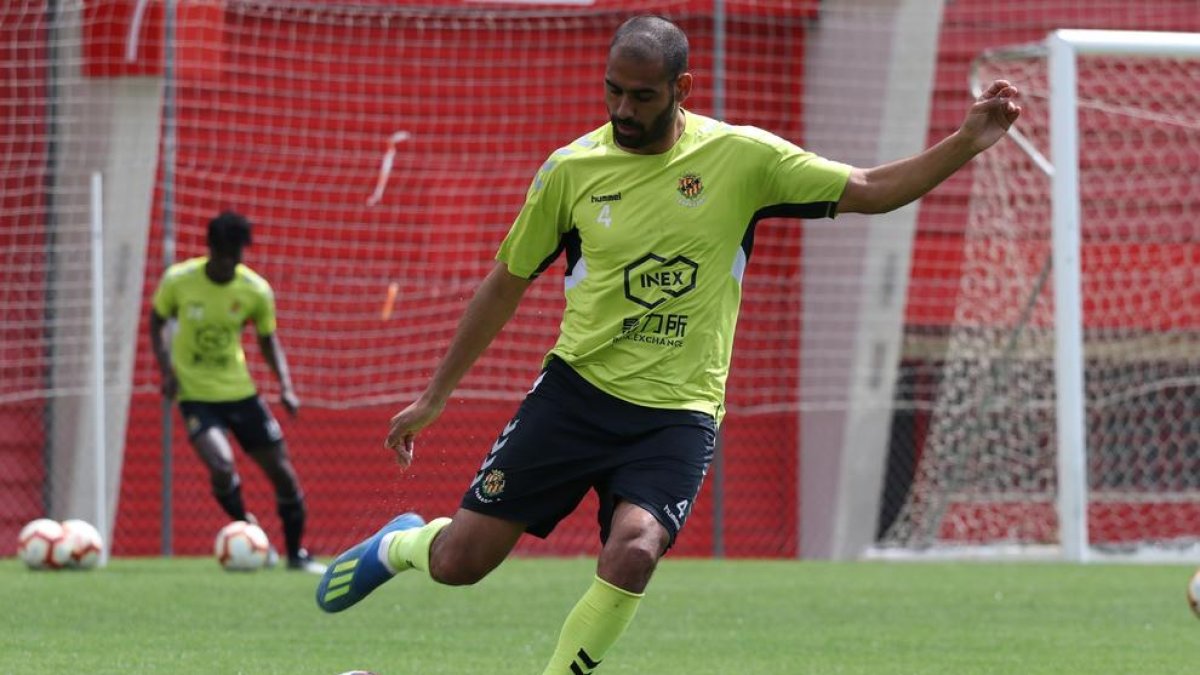 Fali, durante un entrenamiento reciente en las instalaciones de la Budellera.