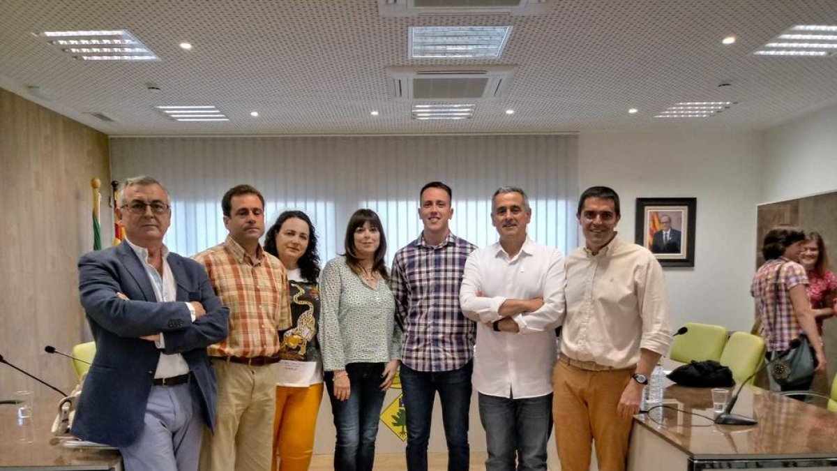 Imatge de l'alcalde i els regidors de Llorenç del Penedès del mandat 2019-2023.
