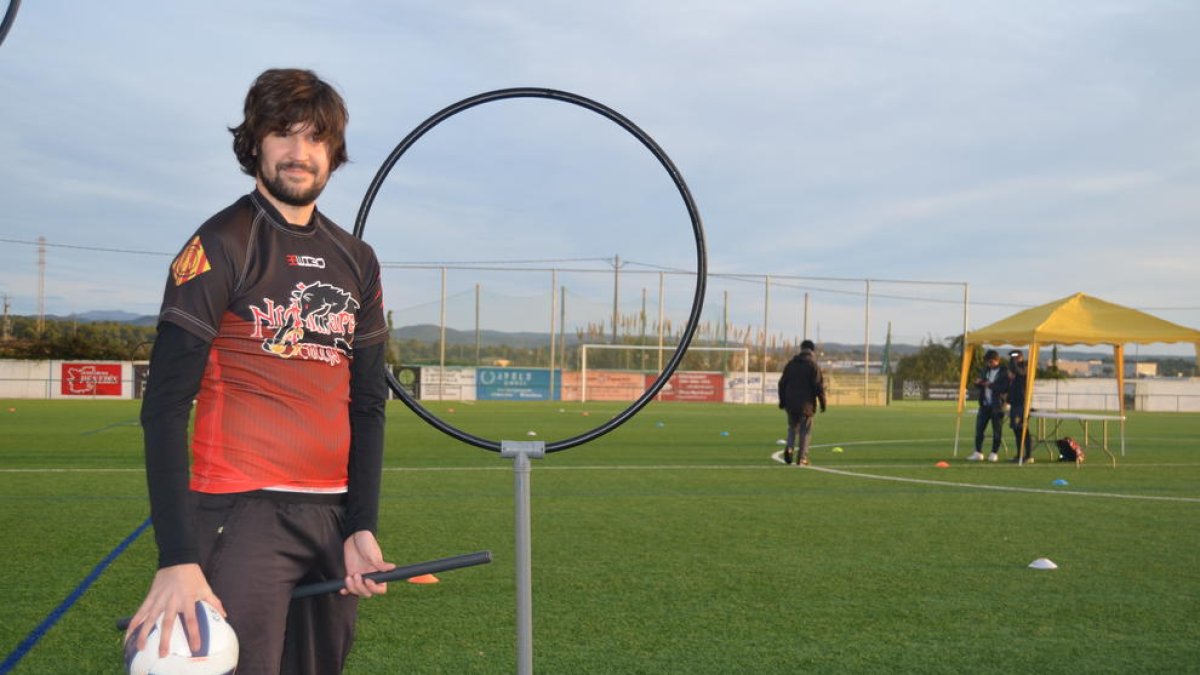 Adrián Medina a l'Estadi Municipal d'Altafulla, on aquest diumenge  s'ha disputat la Copa Catalana.