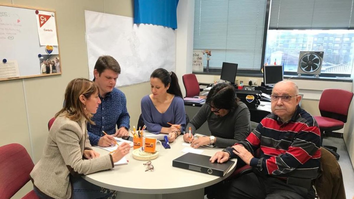 Imatge de l'equip de govern de Ciutadans a Cambrils