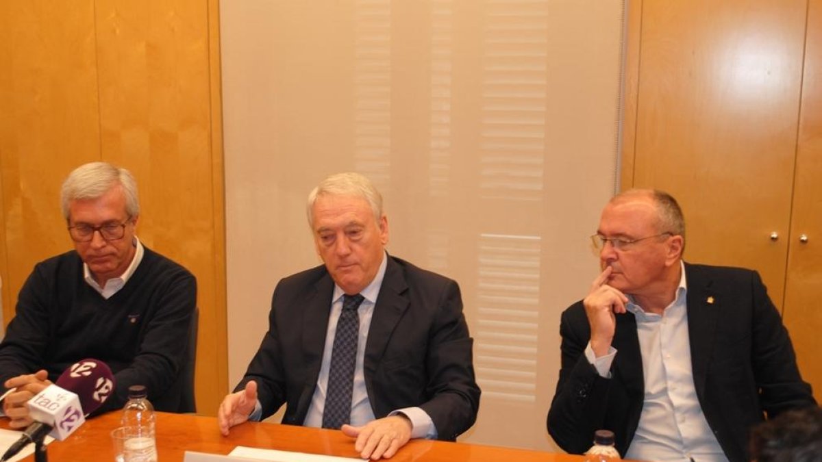 Tres de los alcaldes implicados en el Pacto, el de Tarragona, el de Vila-seca y el de Reus.