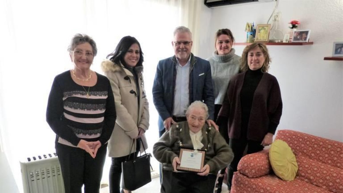 Dolores Novell Bofarull recibió a Pere Granados y